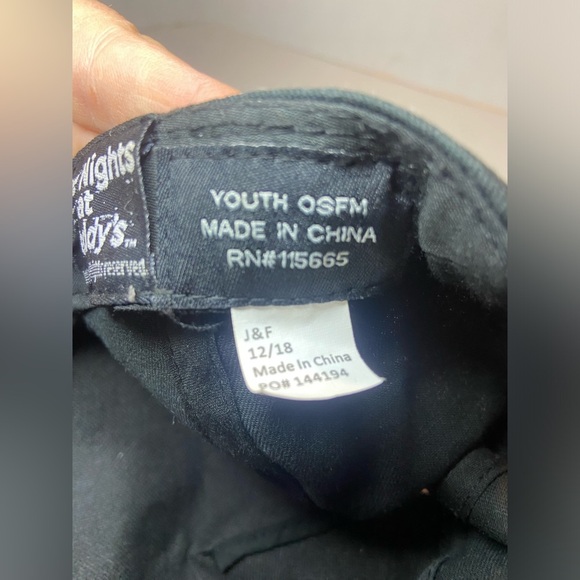 Five Nights At Freddy's Freddy Fazbear’s Pizza Snapback Cap Youth Hat Adjustable - Picture 4 of 5